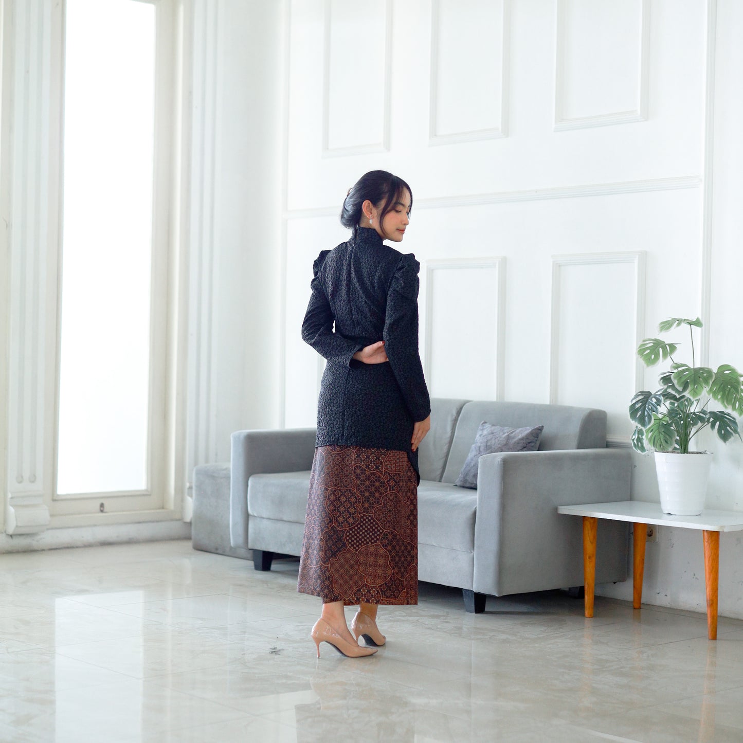 Kebaya Janggan Motif Jacquard