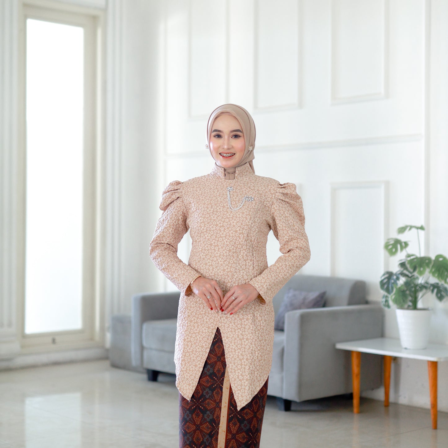 Kebaya Janggan Motif Jacquard