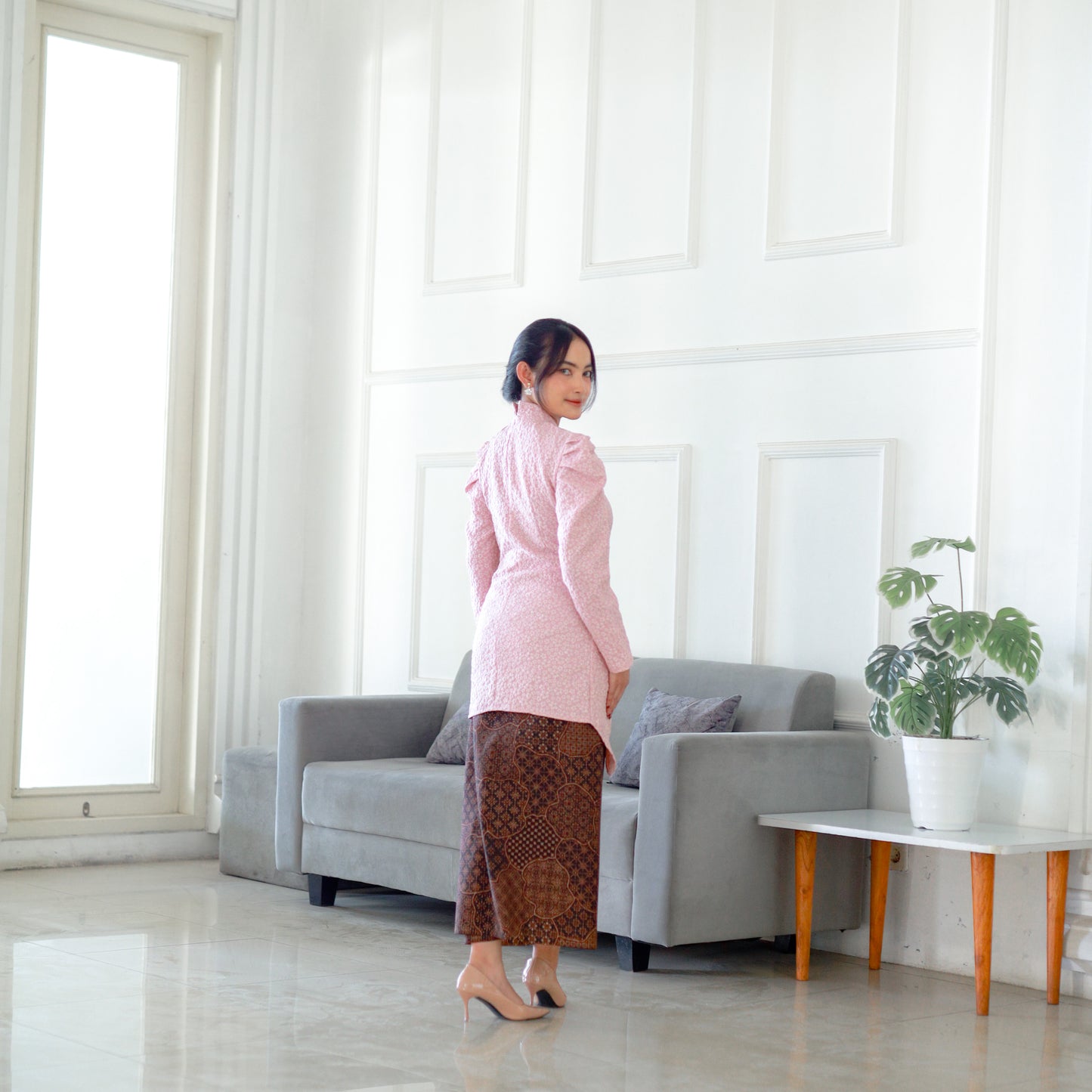 Kebaya Janggan Motif Jacquard